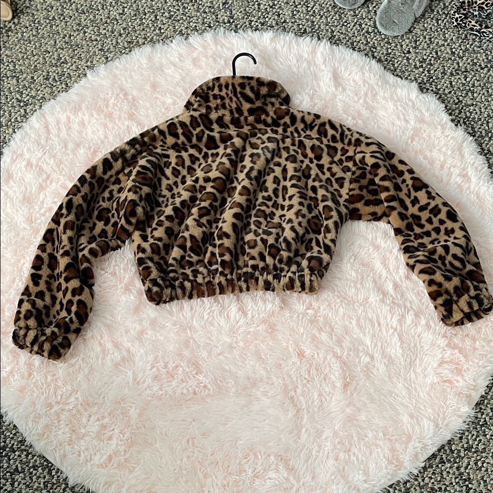 Leopard Print Women’s Jacket - Picture 4 of 4